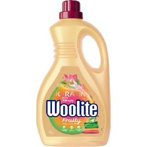 Woolite Keratin Therapy Fruity Перилен препарат за цветни дрехи 45 изпирания 2, 7л (5908252015085)