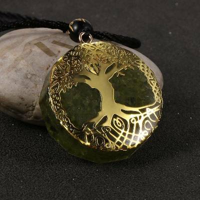 BudNej Amulet harmonie a rodina z olivínu MN6004
