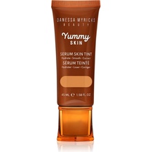 Danessa Myricks Beauty Yummy Skin Serum Skin Tint hydratační make-up s vyhlazujícím účinkem 6 45 ml