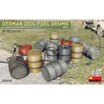 Miniart German 200L Fuel Drum Set WW2 1:35