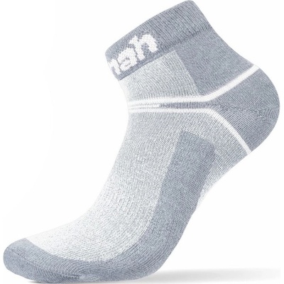 Hannah Bankle W II light gray white
