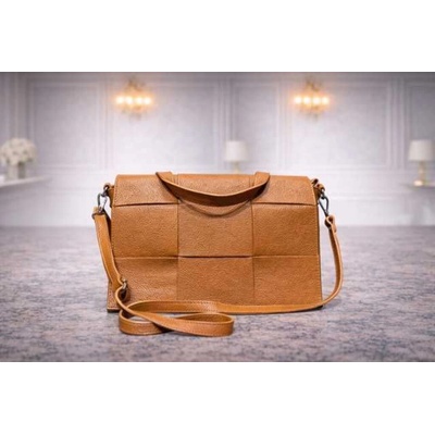 Max Original Leather Dámska kožená kabelka cognac-11