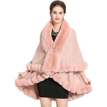 Image 1 of Стилна пелерина в цвят лотос с пухкава яка