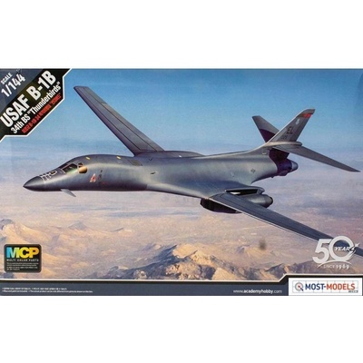 Academy Стратегически бомбардировач Rockwell B-1B Lancer (12620)