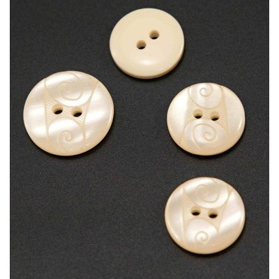 Dierkový gombík - smotanový perleťový - priemer 1,6 cm