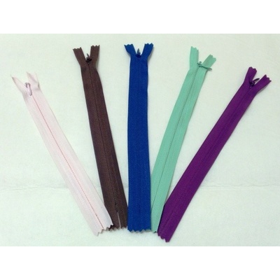 ZIp spirálový skrytý 20 cm