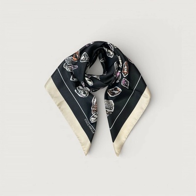 Coccinelle Noir E7UY7380101M25TU