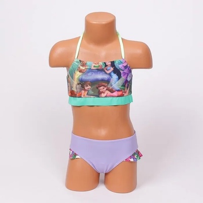 Бански в лилаво със зелена лента и апликация