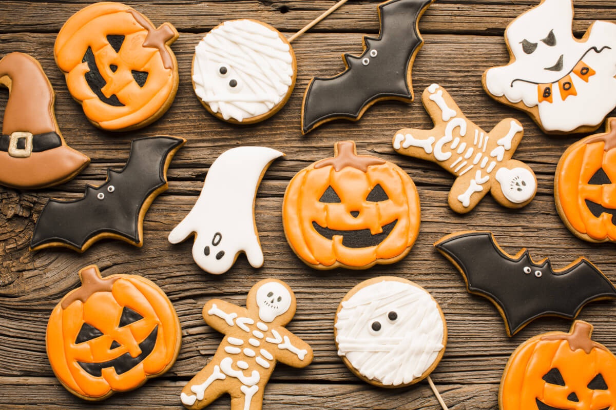 Halloweeni kekszek: szellemek, töklámp ások, denevérek