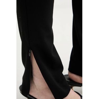 Pinko Панталон Pinko в черно с кройка по тялото, с висока талия 105457 A15M (105457.A15M)