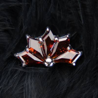 CryptoEshop Titanová koncovka s pěti červenými krystaly Bloody CBJ-1002_16-RD