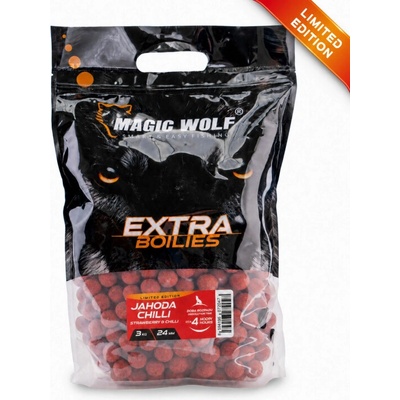 Magic Wolf - EXTRA Boilies 24 mm 1 kg LIMITED EDITION Jahoda/Chilli