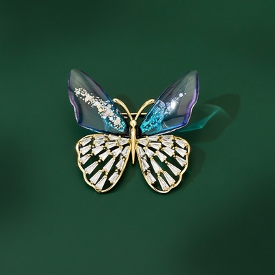 Éternelle Brož se zirkony Esmeralda motýl B7186-XR09298 zelená