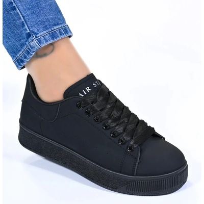 Сникърси W525337 Black