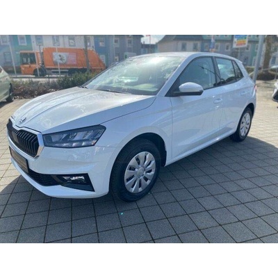 Skoda Fabia 1.0 MPI Essence Elegance 59 kW