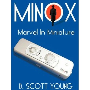 Minox | Young (ISBN: 9781587210686)