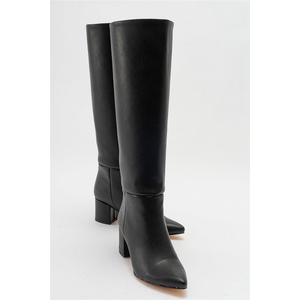 Moda Trend Дамски ботуши тип чизми - Черни #407001 (407001_Черно)