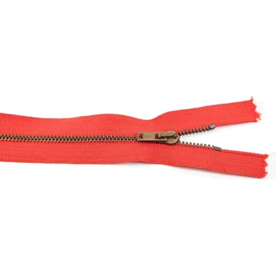 Nedeliteľný kovový starokovový zips č.3 viac farieb - dĺžka (10 - 20 cm) 20 cm Červená