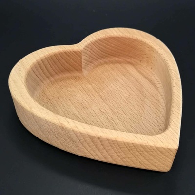 Amadea Dřevěná miska ve tvaru srdce masivní dřevo 21,5 x 21,5 x 4,5 cm