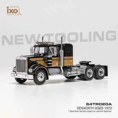 Kenworth W925 1970 ČernáIXO 1:64