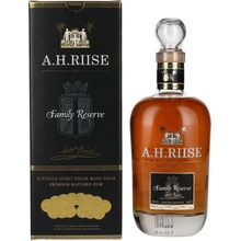 A.H. Riise Family Reserve 42% 0,7 l (kartón)