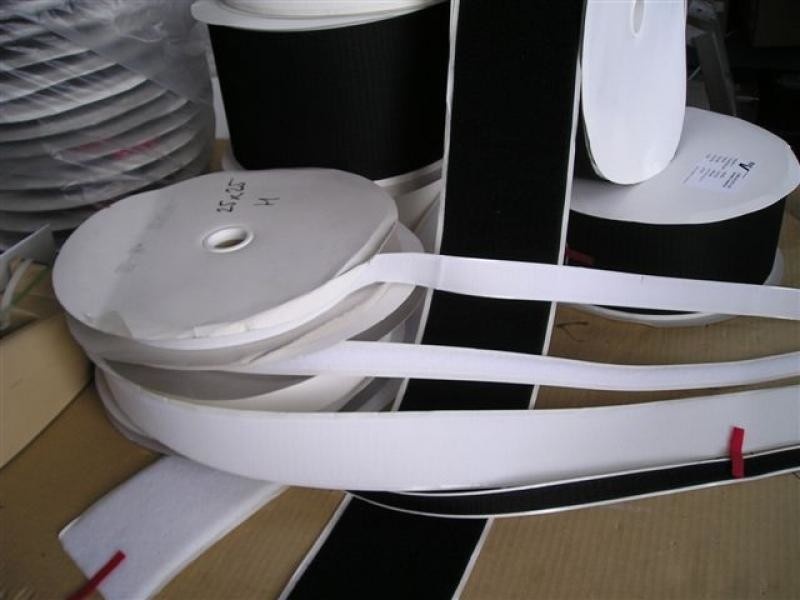 Samolepící suchý zip Velcro - háčky