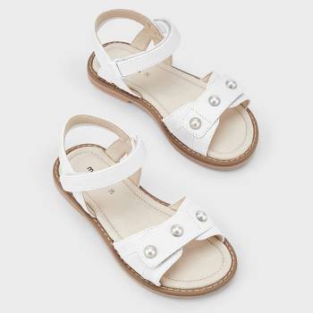 Image 1 of Mayoral Бели сандали с перли за момиче Майорал