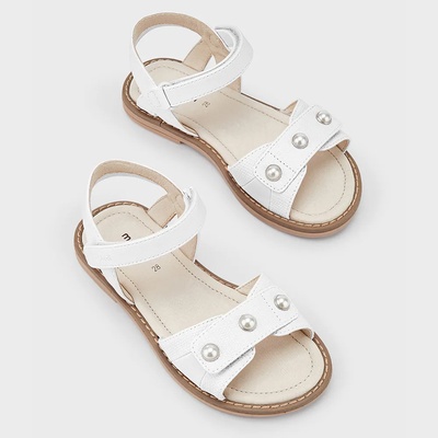 Mayoral Бели сандали с перли за момиче Майорал