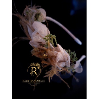 Radi handmade Диадема за момиче за коса с текстилни цветя в бежаво (750)