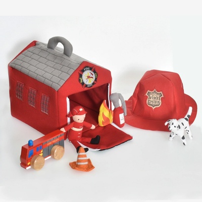 Bonikka Hasičská stanice s přilbou a příslušenstvím