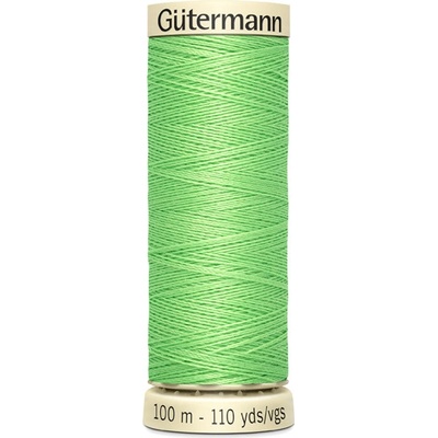 153 Univerzální šicí nit Gütermann 100% PES, zelená
