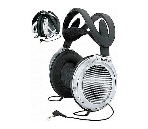 Koss UR40