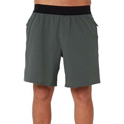 Follow Tech Shorts olive