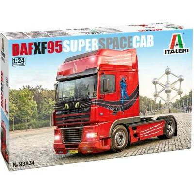 Italeri DAF XF 95 Super Space Cab 1:24