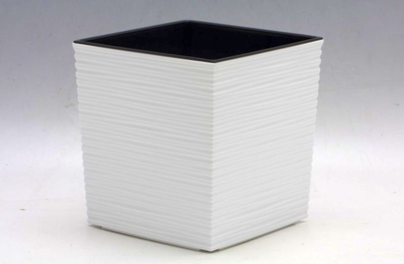 Lamela JUKA Jardinière 19 x 19 cm, Noir
