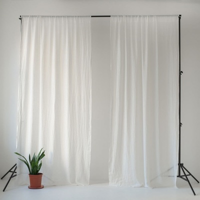 Linen Tales Bílý lněný lehký závěs s tunýlkem Linen Tales Daytime, 250 x 130 cm