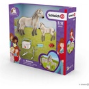Schleich 42430 Set žriebä a islandská kobyla s lekárničkou