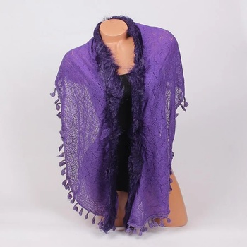 Image 1 of Дамски шал в лилаво с пухче