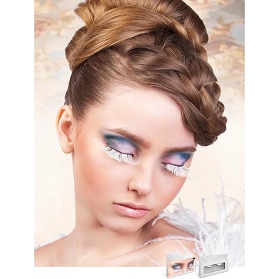 Бели мигли тип пера с черна очна линия