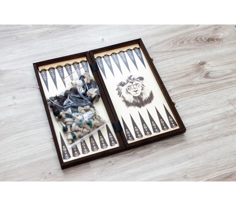 Drevené šachy a Backgammon