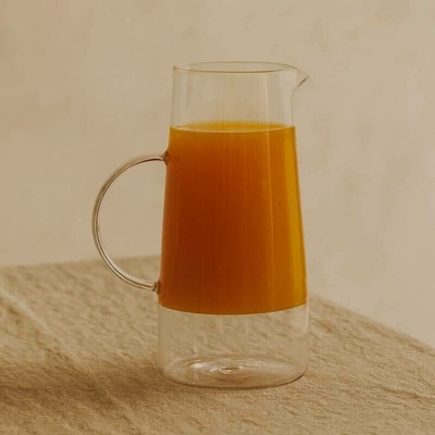 Hübsch – skleněný džbán Lemonade, jantarový, 1300 ml