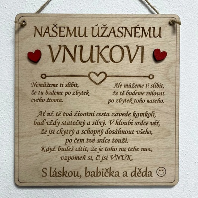 Dekorace z Česka Dřevěná cedulka pro vnuka Nápis: Od babičky a dědy