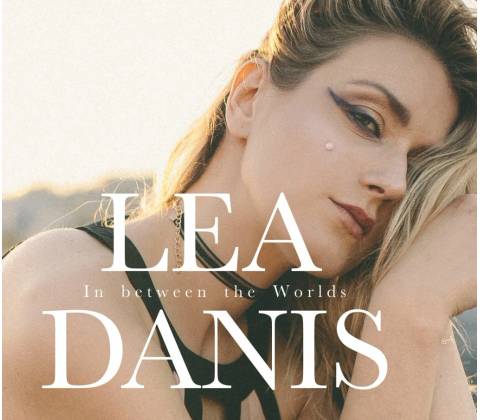 Lea Danis - In between the Worlds