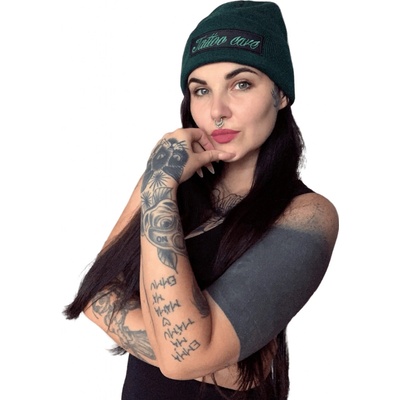 Stylová ohrnovací zimní čepice Tattoo CareTmavě zelená