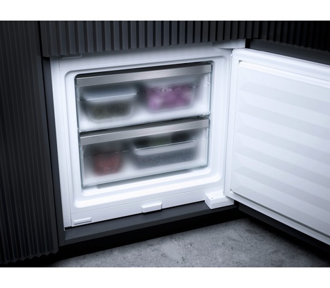 MIELE KF 7731 D