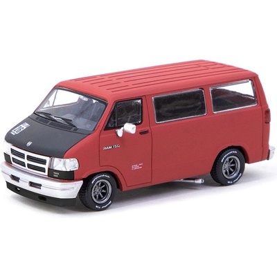 Dodge Van červená TARMAC Models 1:64