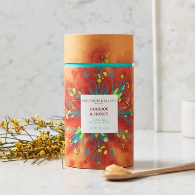 FORTNUM & MASON bylinný čaj ROOIBOS A MED 30 hedvábných pyramid