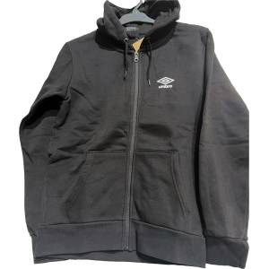 Umbro Суичър Umbro Women's Responsive Full-Zip Hoodie - Black
