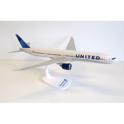 PPC Holland Boeing 777 300ER United Airlines 2019s Colors Snap Fit 1:200
