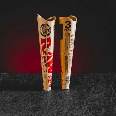 RAW kratom world dutinky cones king size 3ks